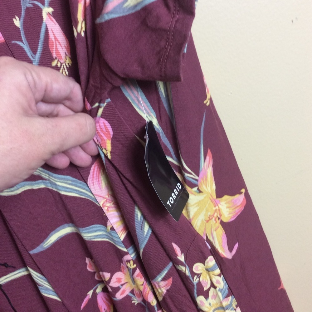 NWT torrid 5 purple, super soft, tropical, Sweetheart neck skater dress 5x - Picture 6 of 9